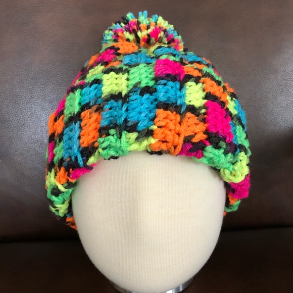 Toddler winter Pom Pom beanie handmade rainbow - Picture 2 of 4